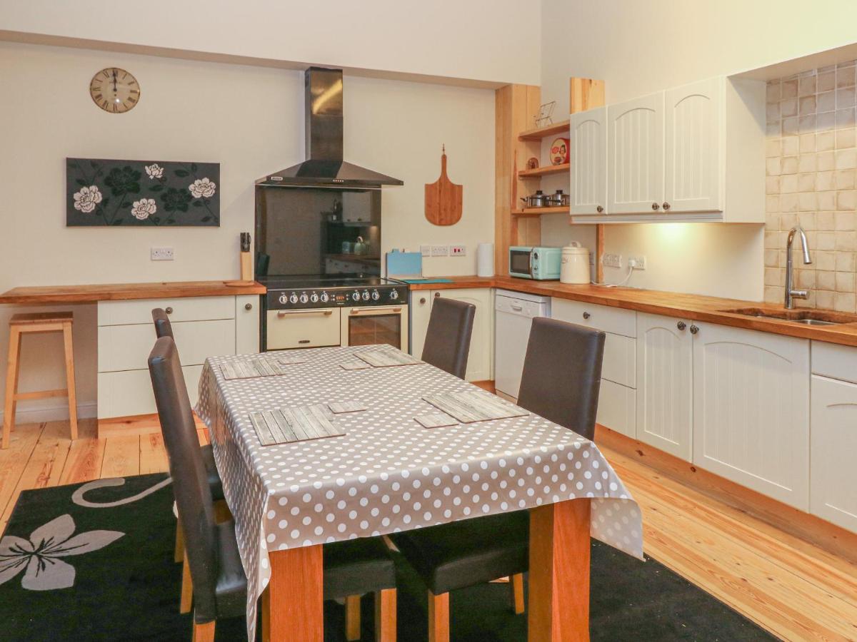 Wye Apartment, Litton Mill Бъкстън Екстериор снимка